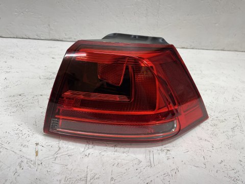VW GOLF VII 5G0 LAMPA PRAWA TYŁ TYLNA W BŁOTNIK 5G0945096N ORG FV WYS 24H VW GOLF VII 5G0 LAMPA PRAWA TYŁ TYLNA W BŁOTNIK 5G0945096N ORG FV WYS 24H