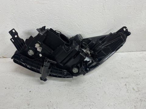 FORD KUGA MK2 REFLEKTOR PRAWY CV44-13W029-AE ORG WYS 24H FV FORD KUGA MK2 REFLEKTOR PRAWY CV44-13W029-AE ORG WYS 24H FV