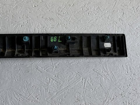 BMW X1 F48 2015-2022 LISTWA DRZWI PRAWY TYŁ 8060274 ORG FV 24H BMW X1 F48 2015-2022 LISTWA DRZWI PRAWY TYŁ 8060274 ORG FV 24H