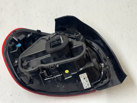 CITROEN C3 III 2016 - PRAWA TYLNA LAMPA 9812257680 ORG FV WYS 24H CITROEN C3 III 2016 - PRAWA TYLNA LAMPA 9812257680 ORG FV WYS 24H