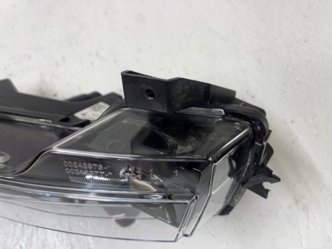TESLA MODEL Y LEWY HALOGEN LED DRL 1507932-00-C ORG FV WYS 24H TESLA MODEL Y LEWY HALOGEN LED DRL 1507932-00-C ORG FV WYS 24H