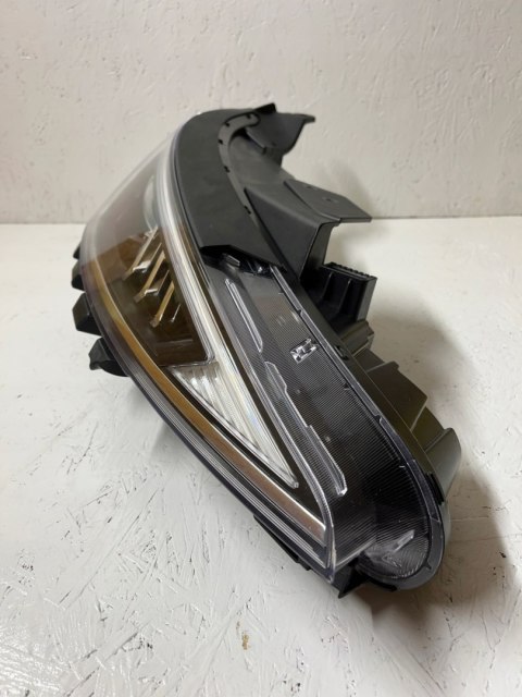 HYUNDAI ELANTRA VI LIFT 2018- LED 92102-F2 ORG FV WYS 24H HYUNDAI ELANTRA VI LIFT 2018- LED 92102-F2 ORG FV WYS 24H