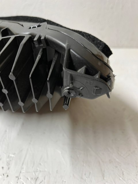 TESLA MODEL 3 LIFT FULL LED REFLEKTOR PRAWY 1760889-00-E ORG FV WYS 24H TESLA MODEL 3 LIFT FULL LED REFLEKTOR PRAWY 1760889-00-E ORG FV WYS 24H