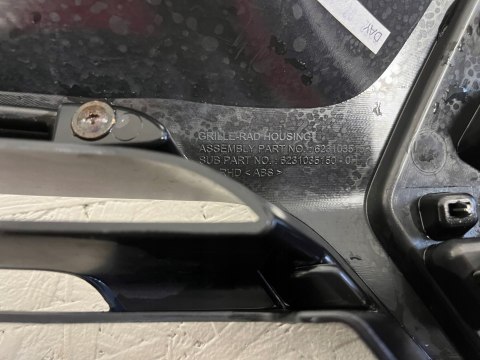 Grill atrapa zderzaka przód RENAULT ARKANA ORG WYS 24H FV Grill atrapa zderzaka przód RENAULT ARKANA ORG WYS 24H FV