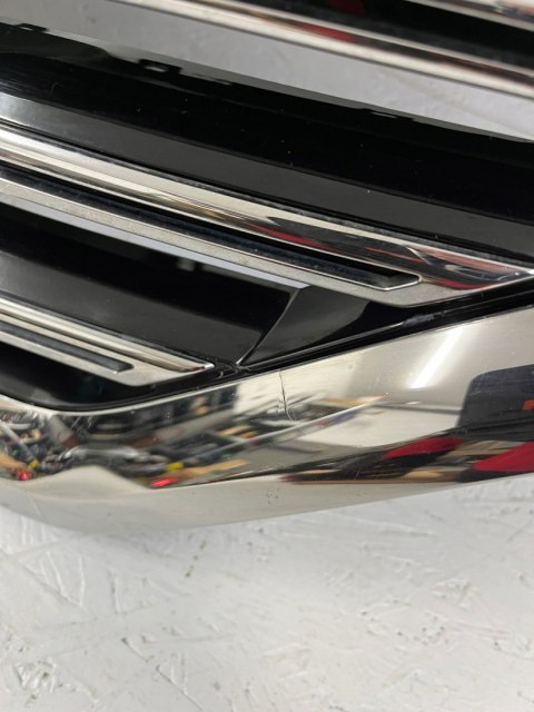 RENAULT ESPACE V ATRAPA GRILL INITIALE 622562277R ORG WYS 24H FV RENAULT ESPACE V ATRAPA GRILL INITIALE 622562277R ORG WYS 24H FV