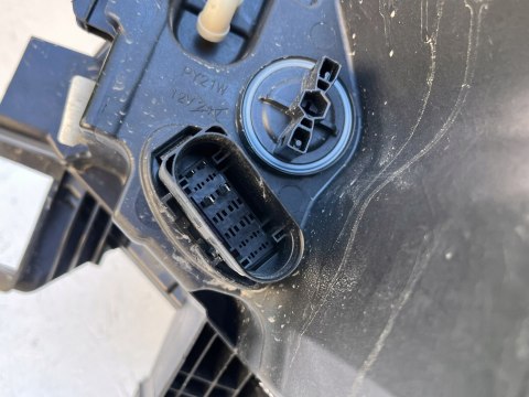 VW ID.4 ID4 FULL LED REFLEKTOR PRAWY ORG FV WYS 24H 11B941006B VW ID.4 ID4 FULL LED REFLEKTOR PRAWY ORG FV WYS 24H 11B941006B