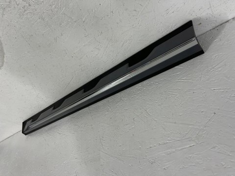 BMW X3 G01 X-LINE LISTWA DRZWI PRAWY PRZÓD 5113773828-10 BMW X3 G01 X-LINE LISTWA DRZWI PRAWY PRZÓD 5113773828-10