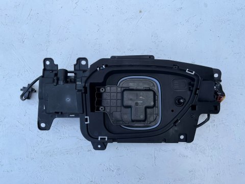 HYUNDAI KONA LIFT EV 2020- GNIAZDO KLAPKA ŁADOWANIA 86340-K4AA0 NOWE ORG HYUNDAI KONA LIFT EV 2020- GNIAZDO KLAPKA ŁADOWANIA 86340-K4AA0 NOWE ORG