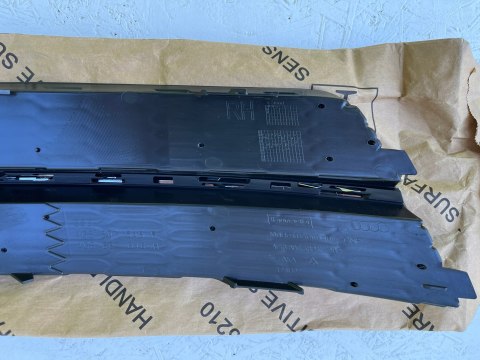 AUDI A7 4G8 S LINE LIFT KRATKA ZDERZAK PRAWA 4G8807648F NOWA ORG WYS 24h AUDI A7 4G8 S LINE LIFT KRATKA ZDERZAK PRAWA 4G8807648F NOWA ORG WYS 24h