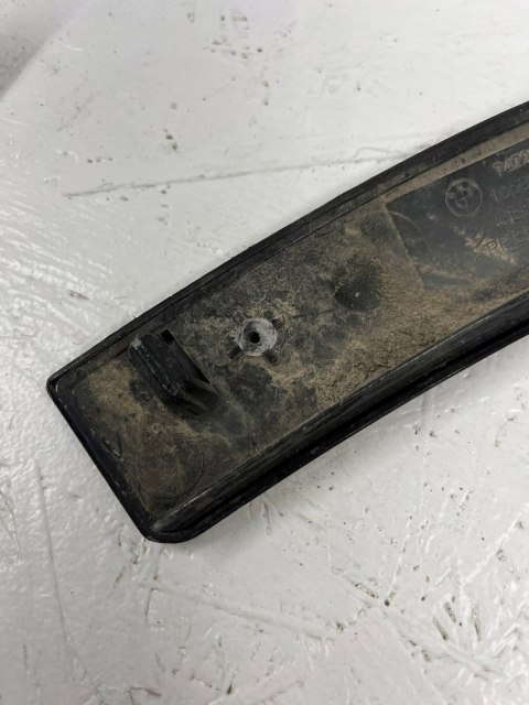BMW I3 I3S LIFT LCI LISTWA NA BŁOTNIK LEWA PRZEDNIA 7472925 FV WYS 24H BMW I3 I3S LIFT LCI LISTWA NA BŁOTNIK LEWA PRZEDNIA 7472925 FV WYS 24H
