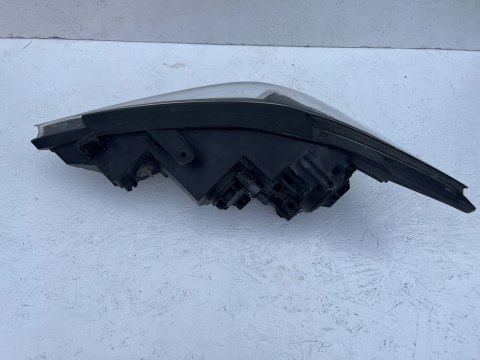 HYUNDAI ELANTRA 92102-F2 REFLEKTOR PRAWY ORG FV WYS 24H HYUNDAI ELANTRA 92102-F2 REFLEKTOR PRAWY ORG FV WYS 24H