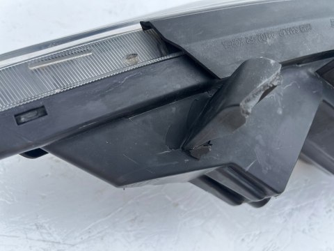 HYUNDAI ELANTRA 92102-F2 REFLEKTOR PRAWY ORG FV WYS 24H HYUNDAI ELANTRA 92102-F2 REFLEKTOR PRAWY ORG FV WYS 24H