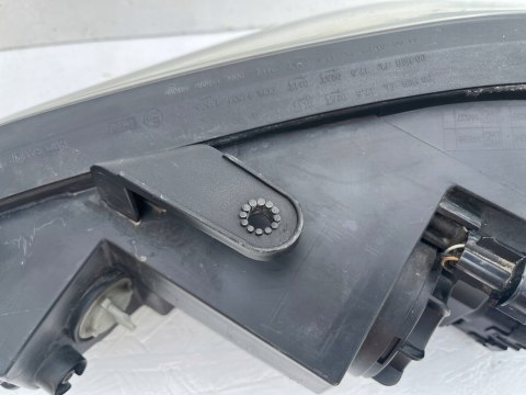 HYUNDAI ELANTRA 92102-F2 REFLEKTOR PRAWY ORG FV WYS 24H HYUNDAI ELANTRA 92102-F2 REFLEKTOR PRAWY ORG FV WYS 24H