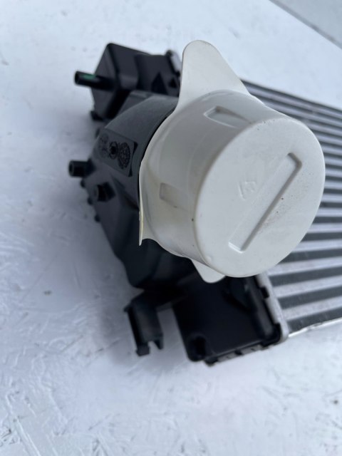 RENAULT NISSAN INTERCOOLER 14461-4EB1B-02 ORG FV WYS 24H RENAULT NISSAN INTERCOOLER 14461-4EB1B-02 ORG FV WYS 24H