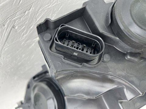 VW GOLF VIII 8 5H 5H1941006C REFLEKTOR PRAWY LED KOMPLETNA FV WYS 24H VW GOLF VIII 8 5H 5H1941006C REFLEKTOR PRAWY LED KOMPLETNA FV WYS 24H
