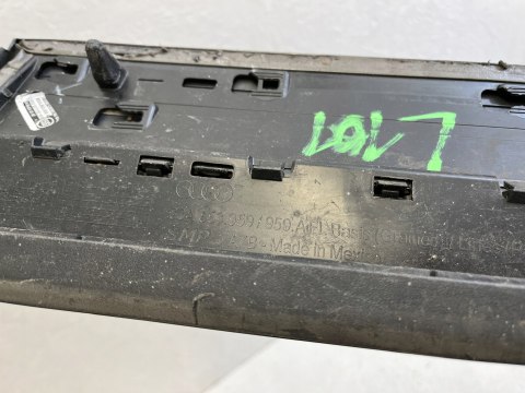 AUDI Q5 80A 80A853959A LISTWA DRZWI LEWY PRZÓD ŁADNA ORG FV WYS 24H AUDI Q5 80A 80A853959A LISTWA DRZWI LEWY PRZÓD ŁADNA ORG FV WYS 24H