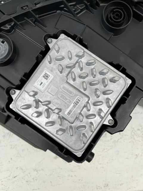 Opel OE 9834016880 iNTELLiLUX LUX reflektor lewy FULL LED EUR FV WYS24H Opel OE 9834016880 iNTELLiLUX LUX reflektor lewy FULL LED EUR FV WYS24H