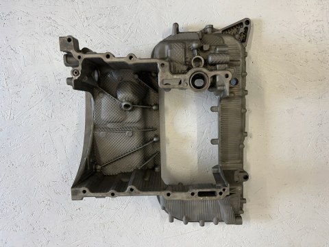 VW AUDI Q7 A6 3.0 TDI MISKA OLEJOWA KARTER NOWY ORYGINAŁ 059103601 BF VW AUDI Q7 A6 3.0 TDI MISKA OLEJOWA KARTER NOWY ORYGINAŁ 059103601 BF