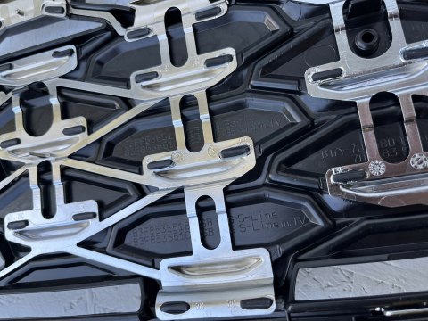 AUDI Q3 II S LINE SPORTBACK ATRAPA GRILL 83F853651B 83F853651C FV WYS 24H AUDI Q3 II S LINE SPORTBACK ATRAPA GRILL 83F853651B 83F853651C FV WYS 24H