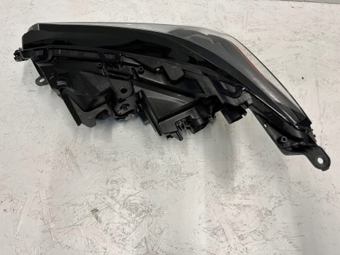 LEXUS NX LIFT 2018 - REFLEKTOR PRAWY ZWYKŁY ORG LEXUS NX LIFT 2018 - REFLEKTOR PRAWY ZWYKŁY ORG
