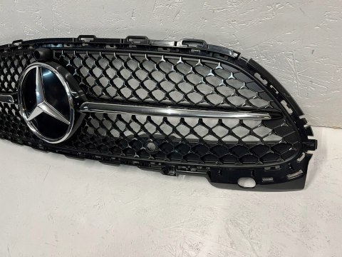 MERCEDES C KLASA W206 AMG ATRAPA GRILL A2068882100 ORG MERCEDES C KLASA W206 AMG ATRAPA GRILL A2068882100 ORG