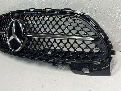 MERCEDES C KLASA W206 AMG ATRAPA GRILL A2068882100 ORG MERCEDES C KLASA W206 AMG ATRAPA GRILL A2068882100 ORG