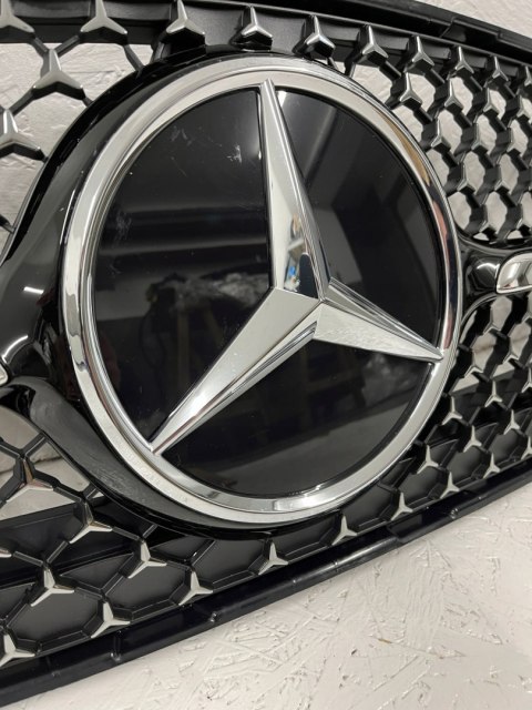 MERCEDES CLE W236 A2368880800 A2368883200 Grill Atrapa Chłodnicy MERCEDES CLE W236 A2368880800 A2368883200 Grill Atrapa Chłodnicy