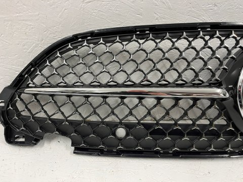 MERCEDES CLE W236 A2368880800 A2368883200 Grill Atrapa Chłodnicy MERCEDES CLE W236 A2368880800 A2368883200 Grill Atrapa Chłodnicy
