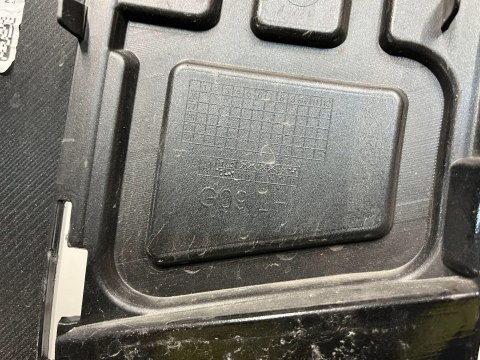 BMW XM G09 ZDERZAK TYŁ LEWA STRONA ORG BMW XM G09 ZDERZAK TYŁ LEWA STRONA ORG