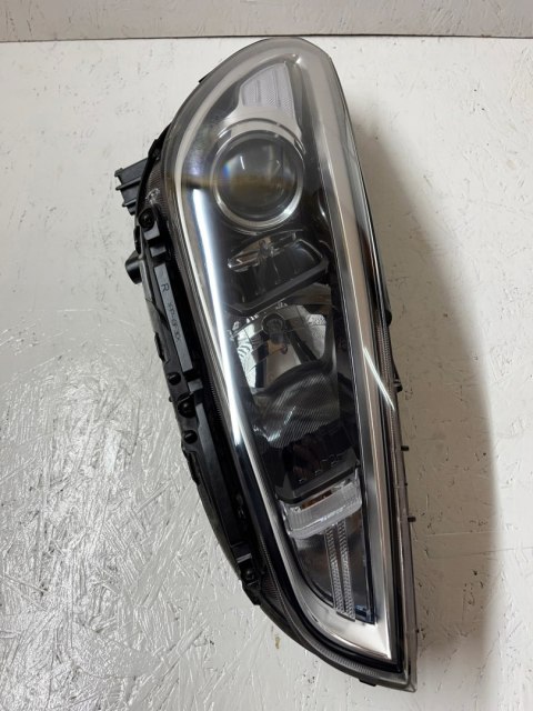 HYUNDAI I30 III 2017 LAMPA PRZEDNIA PRAWA 92102-G4020 FV WYS 24H HYUNDAI I30 III 2017 LAMPA PRZEDNIA PRAWA 92102-G4020 FV WYS 24H