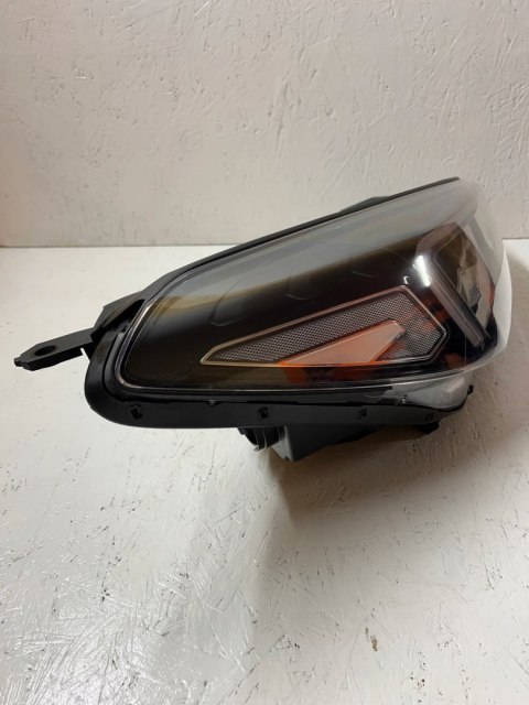 HYUNDAI TUCSON III LIFT 2018 2019 REFLEKTOR PRAWY 92102-D7700 FV WYS 24H HYUNDAI TUCSON III LIFT 2018 2019 REFLEKTOR PRAWY 92102-D7700 FV WYS 24H