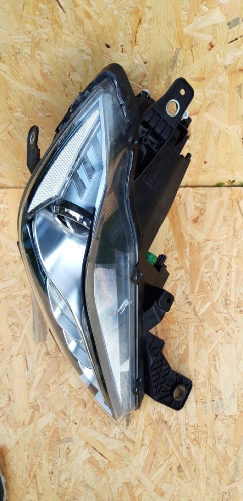 MASERATI GHIBLI XENON REFLEKTOR PRAWY ŁADNY CAŁY WYS 24H FV ^ MASERATI GHIBLI XENON REFLEKTOR PRAWY ŁADNY CAŁY WYS 24H FV ^