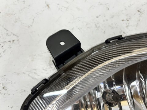 HALOGEN PRAWY HYUNDAI KONA I 2017- 92202-J9000 PRZÓD ORG WYS 24H FV HALOGEN PRAWY HYUNDAI KONA I 2017- 92202-J9000 PRZÓD ORG WYS 24H FV