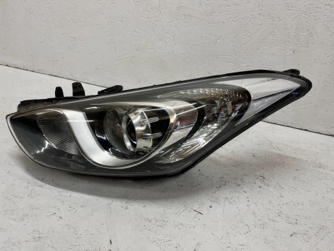 HYUNDAI I30 12-17 13 PIN 92101-A6060 REFLEKTOR Z DOSWIETLENIEM ORG WYS FV HYUNDAI I30 12-17 13 PIN 92101-A6060 REFLEKTOR Z DOSWIETLENIEM ORG WYS FV