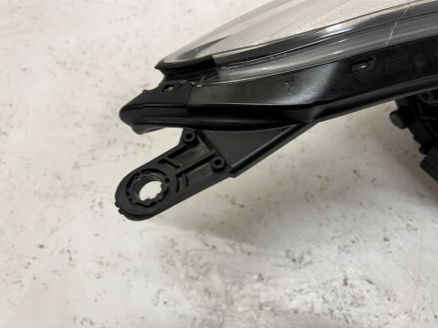 HYUNDAI I30 12-17 13 PIN 92101-A6060 REFLEKTOR Z DOSWIETLENIEM ORG WYS FV HYUNDAI I30 12-17 13 PIN 92101-A6060 REFLEKTOR Z DOSWIETLENIEM ORG WYS FV