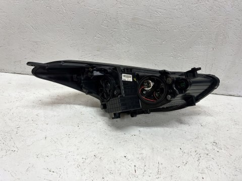 HYUNDAI I30 12-17 13 PIN 92101-A6060 REFLEKTOR Z DOSWIETLENIEM ORG WYS FV HYUNDAI I30 12-17 13 PIN 92101-A6060 REFLEKTOR Z DOSWIETLENIEM ORG WYS FV