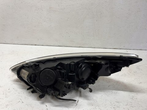 RENAULT MEGANE III LIFT REFLEKTOR PRAWY SOCZEWKA 260100923R ORG WYS FV RENAULT MEGANE III LIFT REFLEKTOR PRAWY SOCZEWKA 260100923R ORG WYS FV