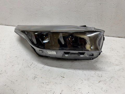 KIA X CEED XCEED LIFT PRAWY REFLEKTOR 92102-J7850 J7921-61560 ORG WYS 24H KIA X CEED XCEED LIFT PRAWY REFLEKTOR 92102-J7850 J7921-61560 ORG WYS 24H
