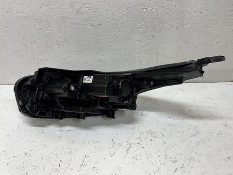 KIA X CEED XCEED LIFT PRAWY REFLEKTOR 92102-J7850 J7921-61560 ORG WYS 24H KIA X CEED XCEED LIFT PRAWY REFLEKTOR 92102-J7850 J7921-61560 ORG WYS 24H