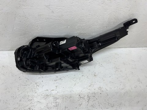 KIA X CEED XCEED LIFT PRAWY REFLEKTOR 92102-J7850 J7921-61560 ORG WYS 24H KIA X CEED XCEED LIFT PRAWY REFLEKTOR 92102-J7850 J7921-61560 ORG WYS 24H