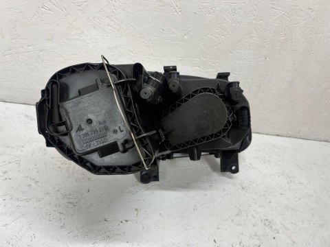 VW TOURAN CADDY REFLEKTOR LEWY 1T0941005F ORG FV WYS 24H VW TOURAN CADDY REFLEKTOR LEWY 1T0941005F ORG FV WYS 24H
