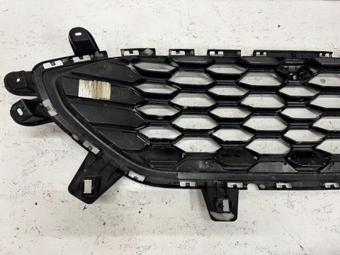 Ford Kuga MK3 2019-2023 ST-Line ATRAPA GRILL LV4B-8200-YEW ORG WYS 24H FV Ford Kuga MK3 2019-2023 ST-Line ATRAPA GRILL LV4B-8200-YEW ORG WYS 24H FV