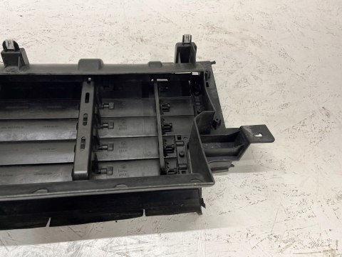 ZALUZJA ROLETA KIEROWNICA POWIETRZA JAGUAR F-PACE VELAR M8A2-8475-A ORG FV ZALUZJA ROLETA KIEROWNICA POWIETRZA JAGUAR F-PACE VELAR M8A2-8475-A ORG FV
