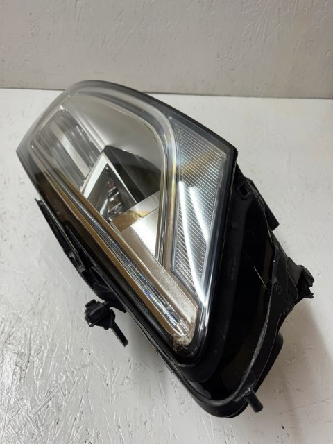 AUDI Q5 8R LAMPA PRAWA PRZÓD BIXENON LED SKRĘTNY 8R0941032C FV WYS 24H AUDI Q5 8R LAMPA PRAWA PRZÓD BIXENON LED SKRĘTNY 8R0941032C FV WYS 24H