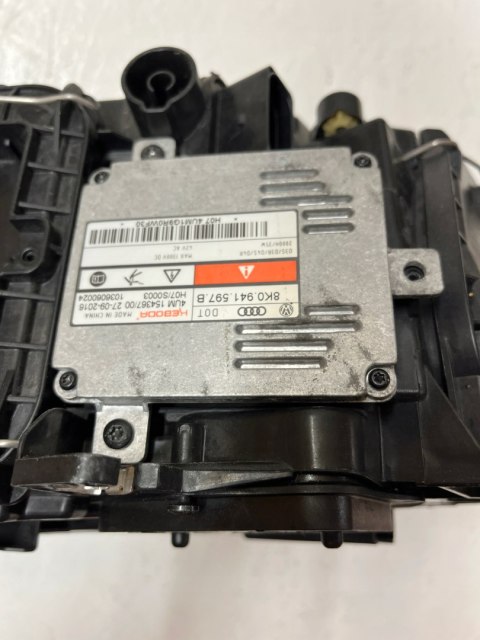 AUDI Q5 8R LAMPA PRAWA PRZÓD BIXENON LED SKRĘTNY 8R0941032C FV WYS 24H AUDI Q5 8R LAMPA PRAWA PRZÓD BIXENON LED SKRĘTNY 8R0941032C FV WYS 24H