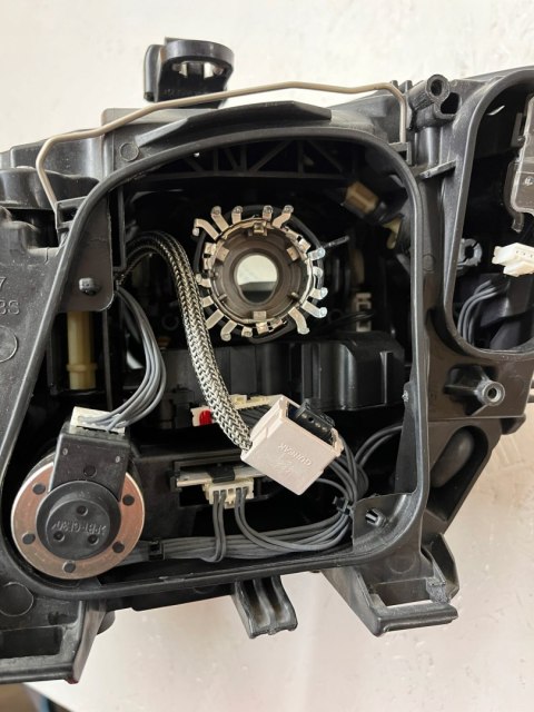 AUDI Q5 8R LAMPA PRAWA PRZÓD BIXENON LED SKRĘTNY 8R0941032C FV WYS 24H AUDI Q5 8R LAMPA PRAWA PRZÓD BIXENON LED SKRĘTNY 8R0941032C FV WYS 24H