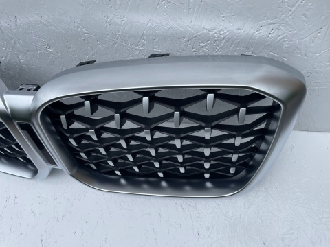 BMW X4 G02 LCi 2021 - Niere Frontmaske Kühlergrill Grill Original BMW X4 G02 LCi 2021 - Niere Frontmaske Kühlergrill Grill Original