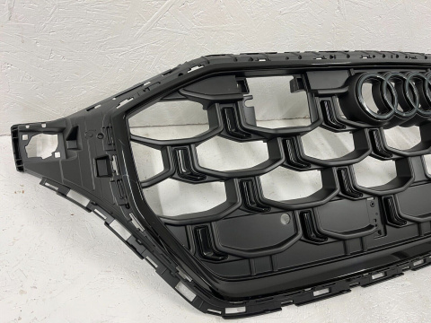 Audi Q8 II S line SQ8 ab Bj. 2024- 4M8 Frontmaske Kühlergrill Original Audi Q8 II S line SQ8 ab Bj. 2024- 4M8 Frontmaske Kühlergrill Original