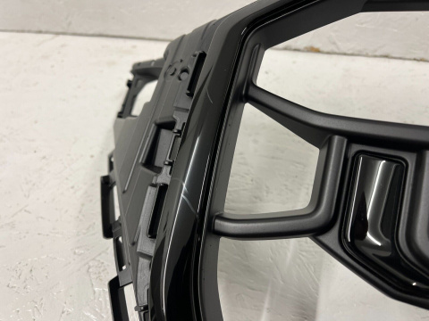 Audi Q8 II S line SQ8 ab Bj. 2024- 4M8 Frontmaske Kühlergrill Original Audi Q8 II S line SQ8 ab Bj. 2024- 4M8 Frontmaske Kühlergrill Original