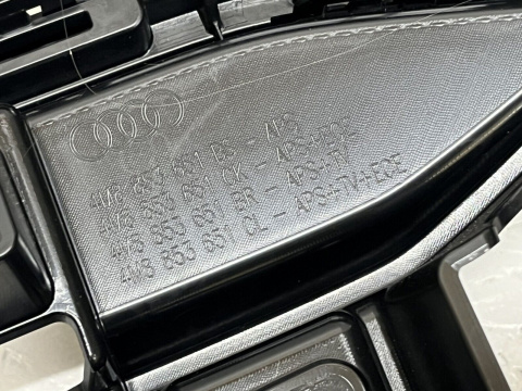 Audi Q8 4M8 Facelift ab Bj.2023 - 4M8853651BS kühlergrill Original Audi Q8 4M8 Facelift ab Bj.2023 - 4M8853651BS kühlergrill Original